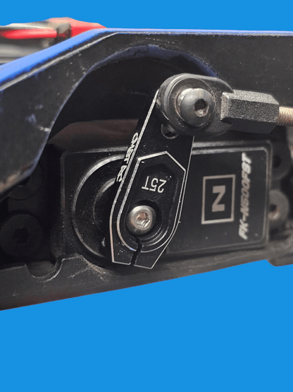 CMBT RC ALPHA ONE SERVO HORN - CMBT RC