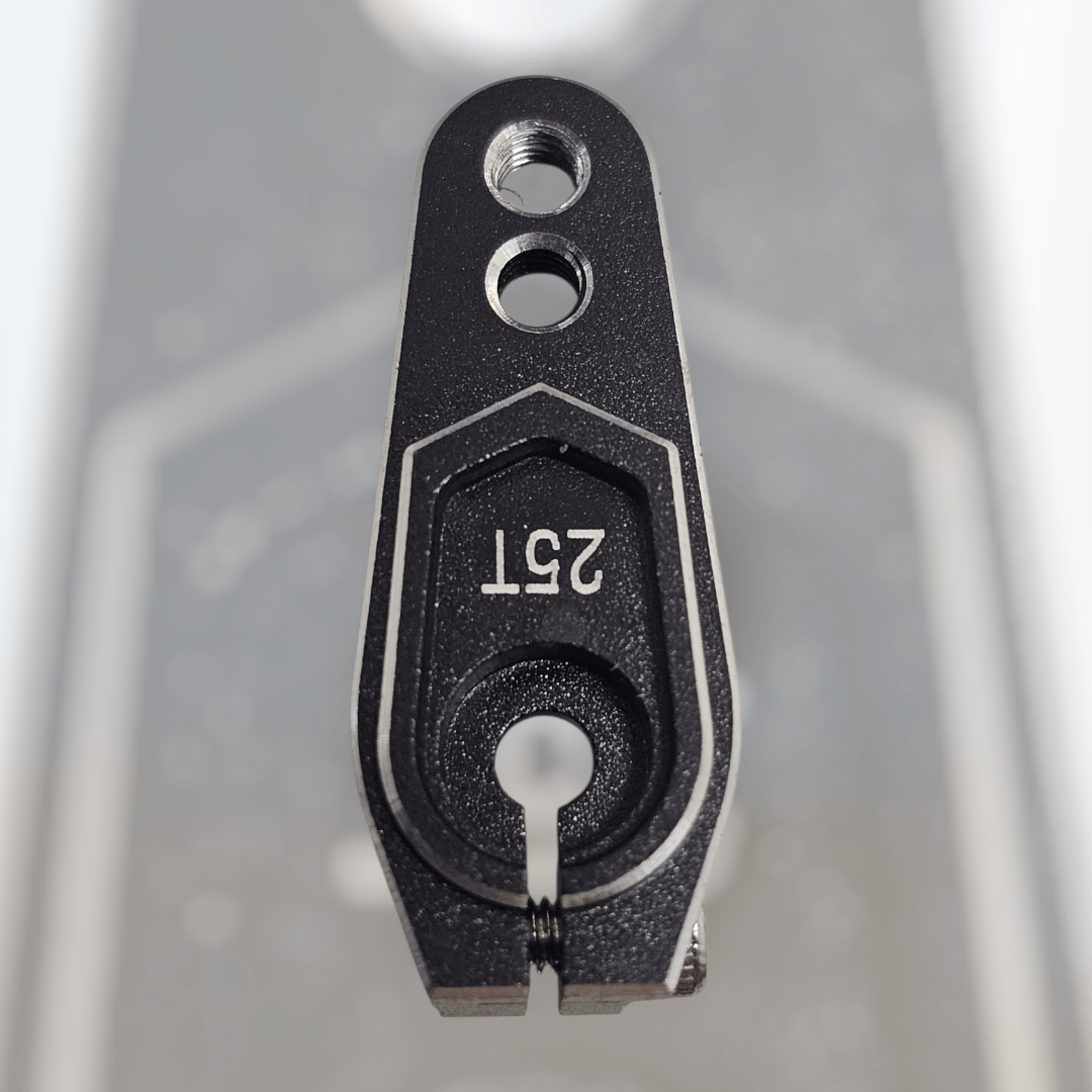 CMBT RC ALPHA ONE SERVO HORN - CMBT RC